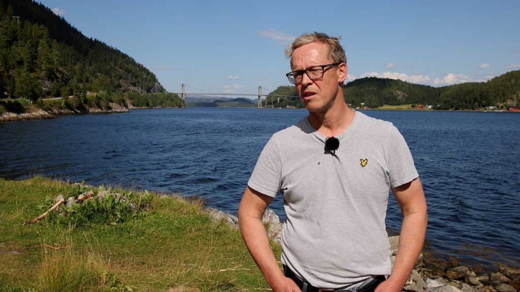 Tomas-Sandnes-Norske-Sjolaksefiskere-scaled-1.jpg